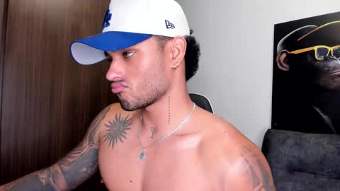 Snapshot of alessandro_vanni chatting on March 12, 9:23 am Alessandro Vanni online show from March 12, 9:23 am