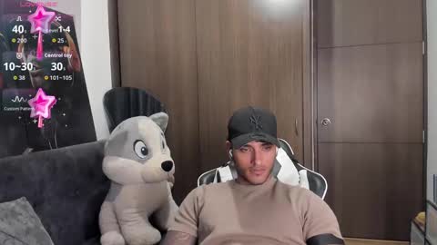 Snapshot of alessandro_vanni chatting on November 5, 2:22 am Alessandro Vanni online show from November 5, 2:22 am