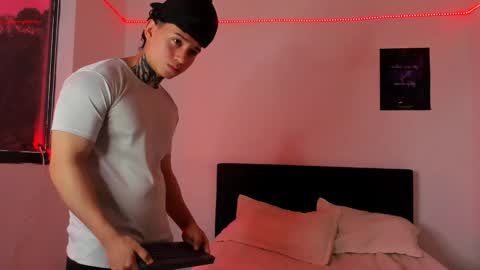 Alessandro online show from February 24, 3:31 pm