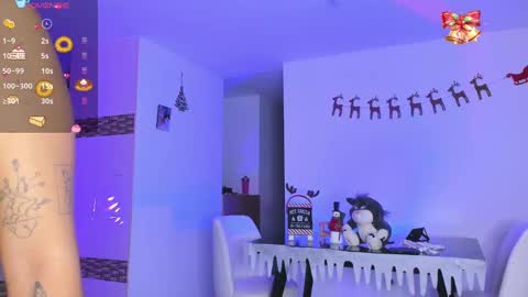   online show from December 12, 8:57 am