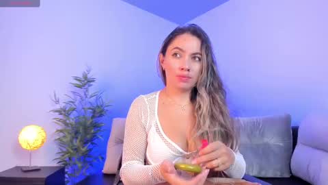 Alessia  Everyday From 0530 to 1430 Col Time online show from February 18, 11:22 am