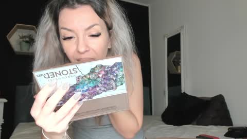 Snapshot of alesys69 chatting on January 16, 10:55 pm alesys69 online show from January 16, 10:55 pm