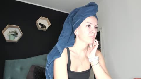 Snapshot of alesys69 chatting on January 18, 11:54 am alesys69 online show from January 18, 11:54 am