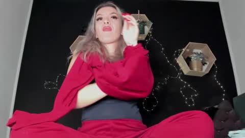 Snapshot of alesys69 chatting on December 16, 10:48 pm alesys69 online show from December 16, 10:48 pm