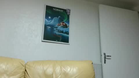 Snapshot of alex83530 chatting on December 31, 11:06 pm Alex83530 online show from December 31, 11:06 pm