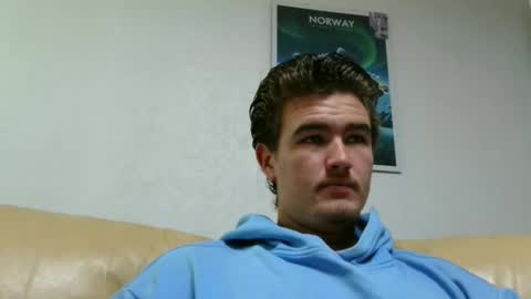 Snapshot of alex83530 chatting on January 4, 1:53 pm Alex83530 online show from January 4, 1:53 pm