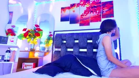 sneider online show from September 28, 9:09 pm