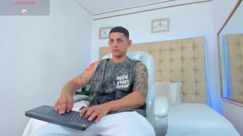 alex online show from September 29, 12:32 pm