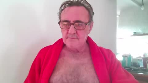 Snapshot of alex_fetishplayer chatting on December 6, 8:37 am Alex online show from December 6, 8:37 am