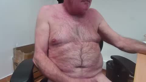 Snapshot of alex_fetishplayer chatting on March 12, 5:28 pm Alex online show from March 12, 5:28 pm