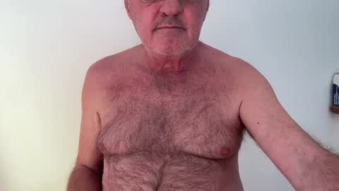 Snapshot of alex_fetishplayer chatting on November 17, 9:15 am Alex online show from November 17, 9:15 am