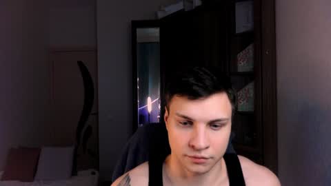 alex_milson online show from December 16, 7:37 am