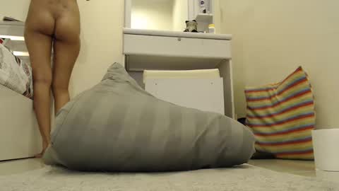 Nicha online show from December 4, 4:43 am