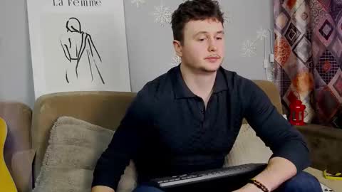 Snapshot of alex_onelove chatting on February 10, 10:20 am Alex online show from February 10, 10:20 am