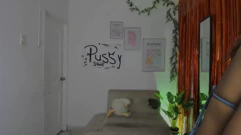 alexis online show from October 20, 6:08 pm