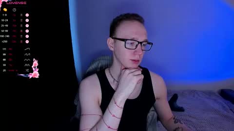 alex_silent online show from November 10, 9:52 am