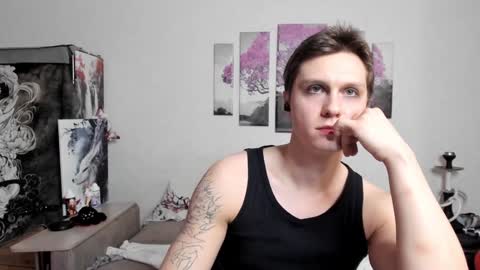 Alex WandHot online show from January 25, 1:30 pm