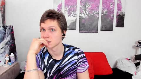 Alex WandHot online show from February 8, 8:52 am