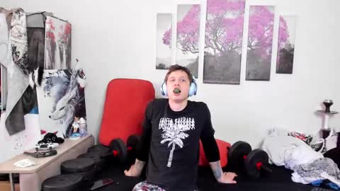 Alex WandHot online show from February 14, 11:10 am