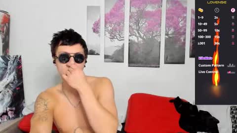 Alex WandHot online show from October 15, 12:05 pm