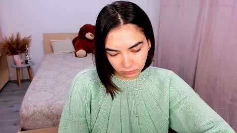 Snapshot of alexa_dolly chatting on December 13, 5:49 am Alexa online show from December 13, 5:49 am