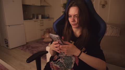 Snapshot of alexa_feels chatting on September 21, 3:35 pm Little Duck homie online show from September 21, 3:35 pm