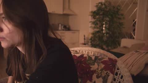 Snapshot of alexa_feels chatting on November 15, 4:25 pm Little Duck homie online show from November 15, 4:25 pm