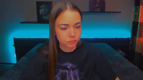 angel online show from December 25, 3:29 am