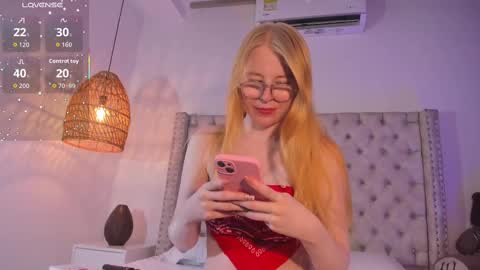 Alexa Handler online show from November 5, 7:25 pm