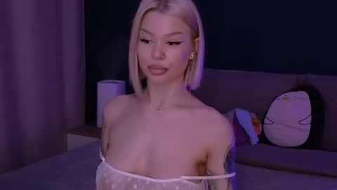 Snapshot of alexamason chatting on February 27, 1:48 am Alexa Mason online show from February 27, 1:48 am