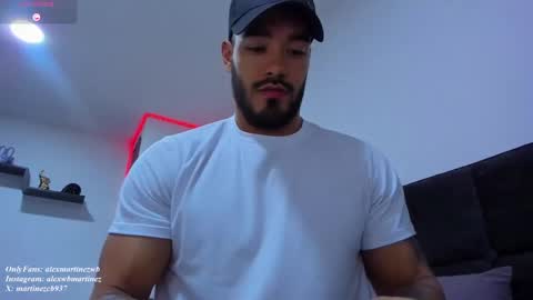Onlyfansalexmartinezwb  Instagram alexwbmartinez  Twitter martinezcb937 online show from October 9, 11:03 pm