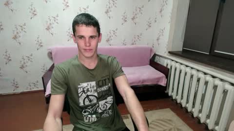 Snapshot of alexanderstrongs chatting on January 5, 7:17 pm alexanderstrongs online show from January 5, 7:17 pm