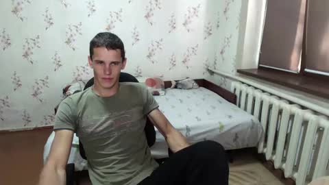 Snapshot of alexanderstrongs chatting on September 22, 6:15 am alexanderstrongs online show from September 22, 6:15 am