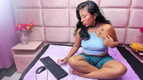 alexasquirtt online show from November 15, 3:15 am