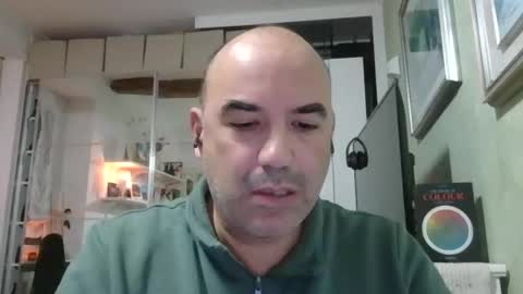 Snapshot of alexct77 chatting on November 18, 6:23 pm alexct77 online show from November 18, 6:23 pm