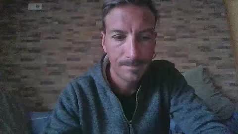 Snapshot of alexdelarge23 chatting on October 17, 8:39 am alexdelarge23 online show from October 17, 8:39 am