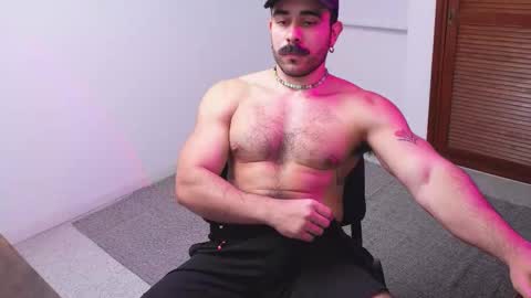 Snapshot of alexdimartino chatting on October 20, 11:16 pm Alex Dimartino online show from October 20, 11:16 pm