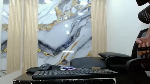 Snapshot of alexharvey01 chatting on November 16, 7:19 pm alexharvey01 online show from November 16, 7:19 pm