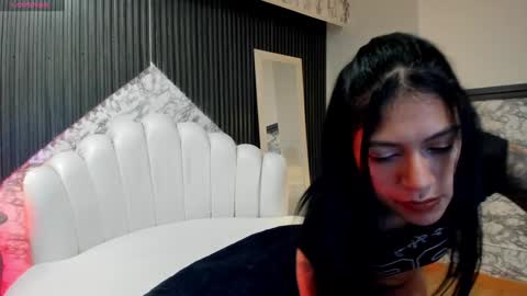 Alexiaa  Online 1430 to 2100 GMT-5 online show from January 9, 3:15 am