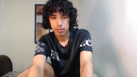 Snapshot of alexis21_ chatting on October 16, 12:33 am Alexis online show from October 16, 12:33 am