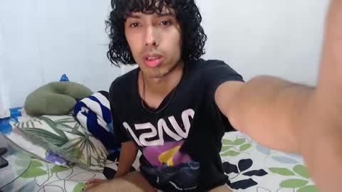 Snapshot of alexis21_ chatting on November 12, 9:21 am Alexis online show from November 12, 9:21 am