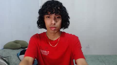 Snapshot of alexis21_ chatting on November 21, 2:43 am Alexis online show from November 21, 2:43 am