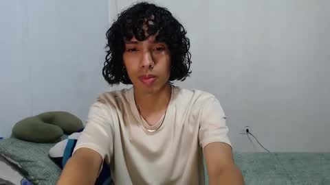 Snapshot of alexis21_ chatting on November 27, 8:22 pm Alexis online show from November 27, 8:22 pm