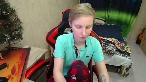 Alexis online show from December 19, 2:56 am