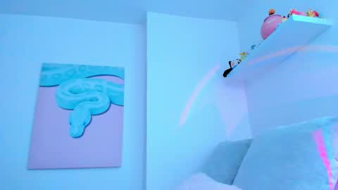 Alexiis 3 online show from September 15, 1:00 pm