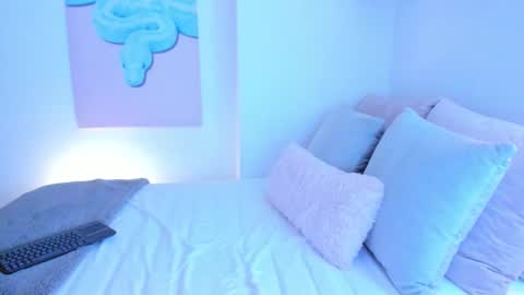 Alexiis 3 online show from October 7, 12:57 pm