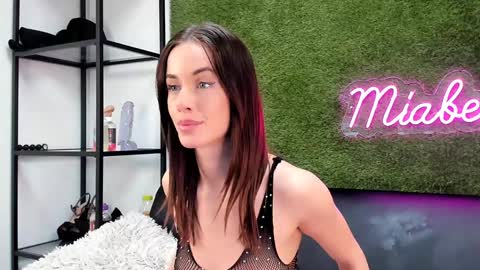 alexisbanx online show from December 15, 7:53 pm