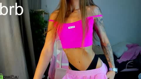 Alexis   Mon Tue Wed Thu Fri 7 GMT 0100am-0700am  online show from September 24, 8:45 pm