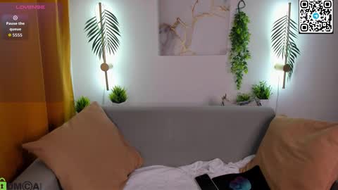 Alexis   Mon Tue Wed Thu Fri 7 GMT 0100am-0700am  online show from November 14, 4:38 pm