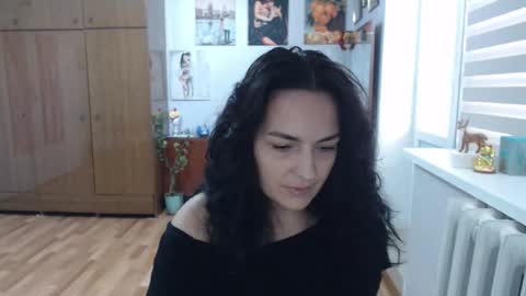 Snapshot of alexismillers chatting on September 16, 8:37 am AlexisMillers online show from September 16, 8:37 am